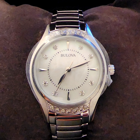 Women's Bulova Watch - Picture 1 of 4